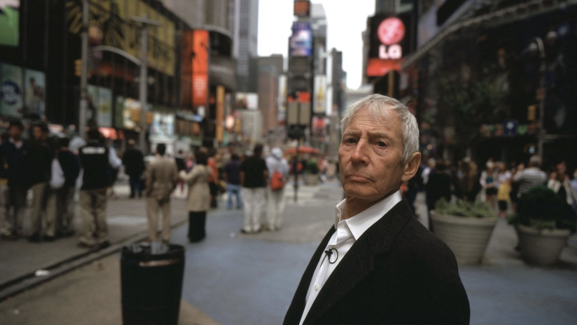 Vận Rủi: Cuộc Đời Và Cái Chết Của Robert Durst (Phần 2) Vận Rủi: Cuộc Đời Và Cái Chết Của Robert Durst (Phần 2)