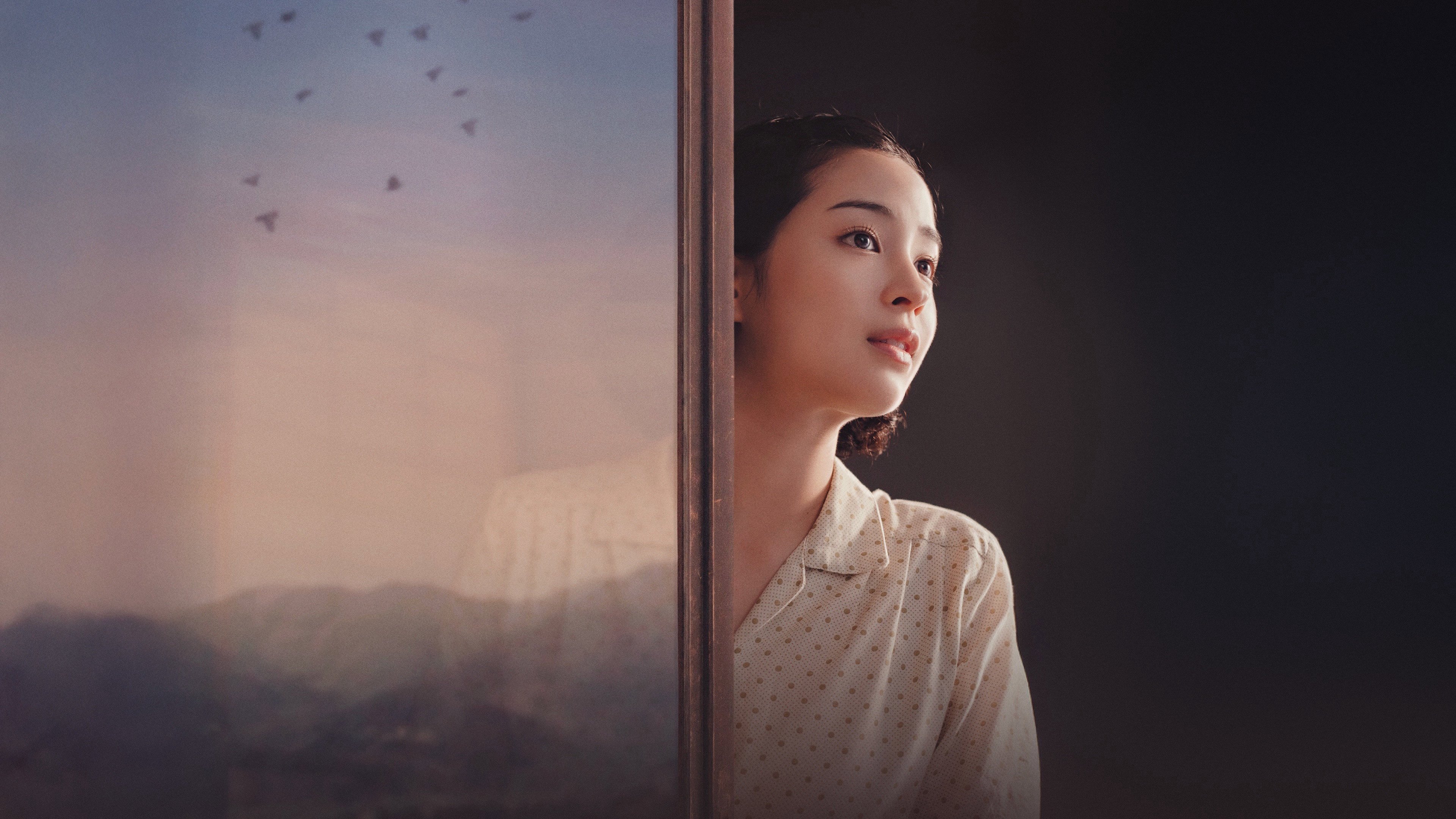 Cảnh Đồi Mờ Xám Cảnh Đồi Mờ Xám