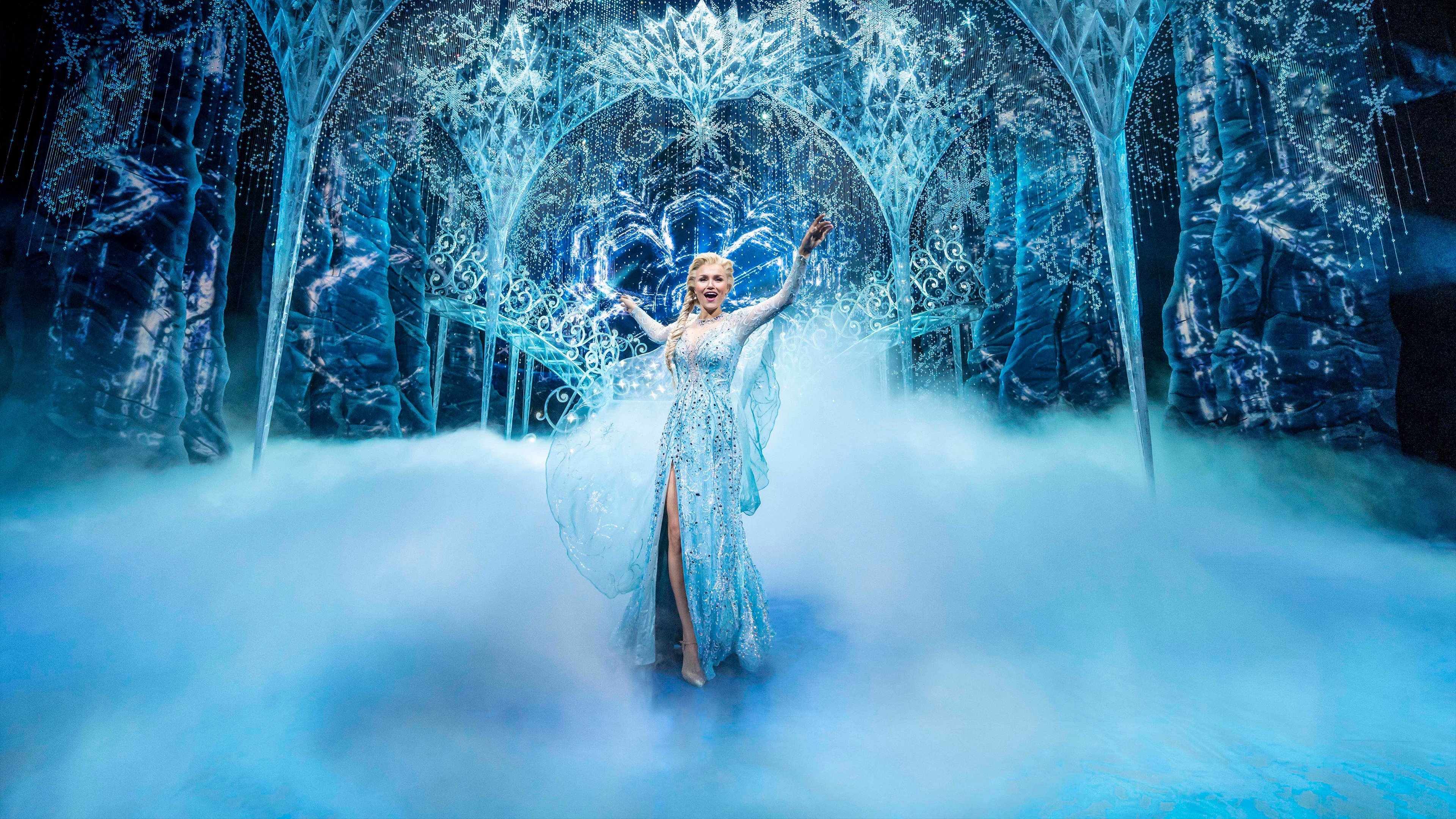 Frozen: Vở Nhạc Kịch Broadway Ăn Khách Frozen: Vở Nhạc Kịch Broadway Ăn Khách